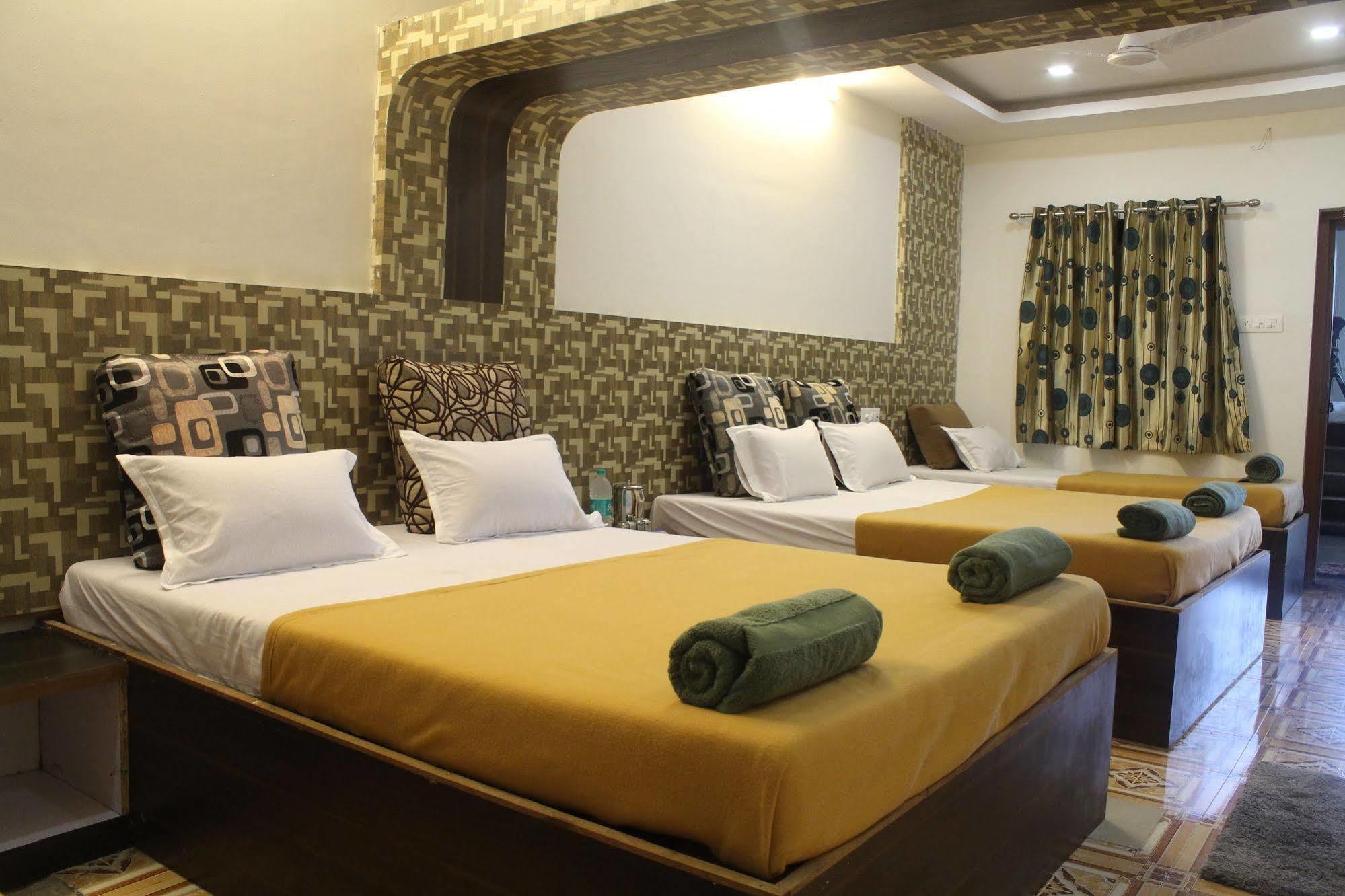 Hotel Malhar Palace Shirdi Ngoại thất bức ảnh