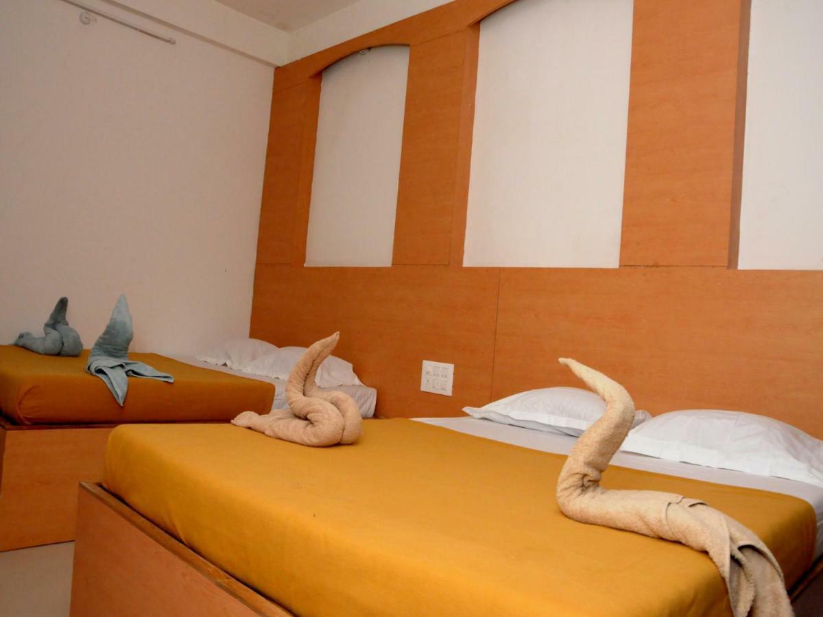 Hotel Malhar Palace Shirdi Ngoại thất bức ảnh